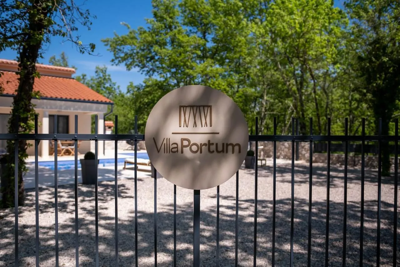 Villa Portum: Luxurious Woodland Retreat with Private Heated Pool Veligolji Croatia