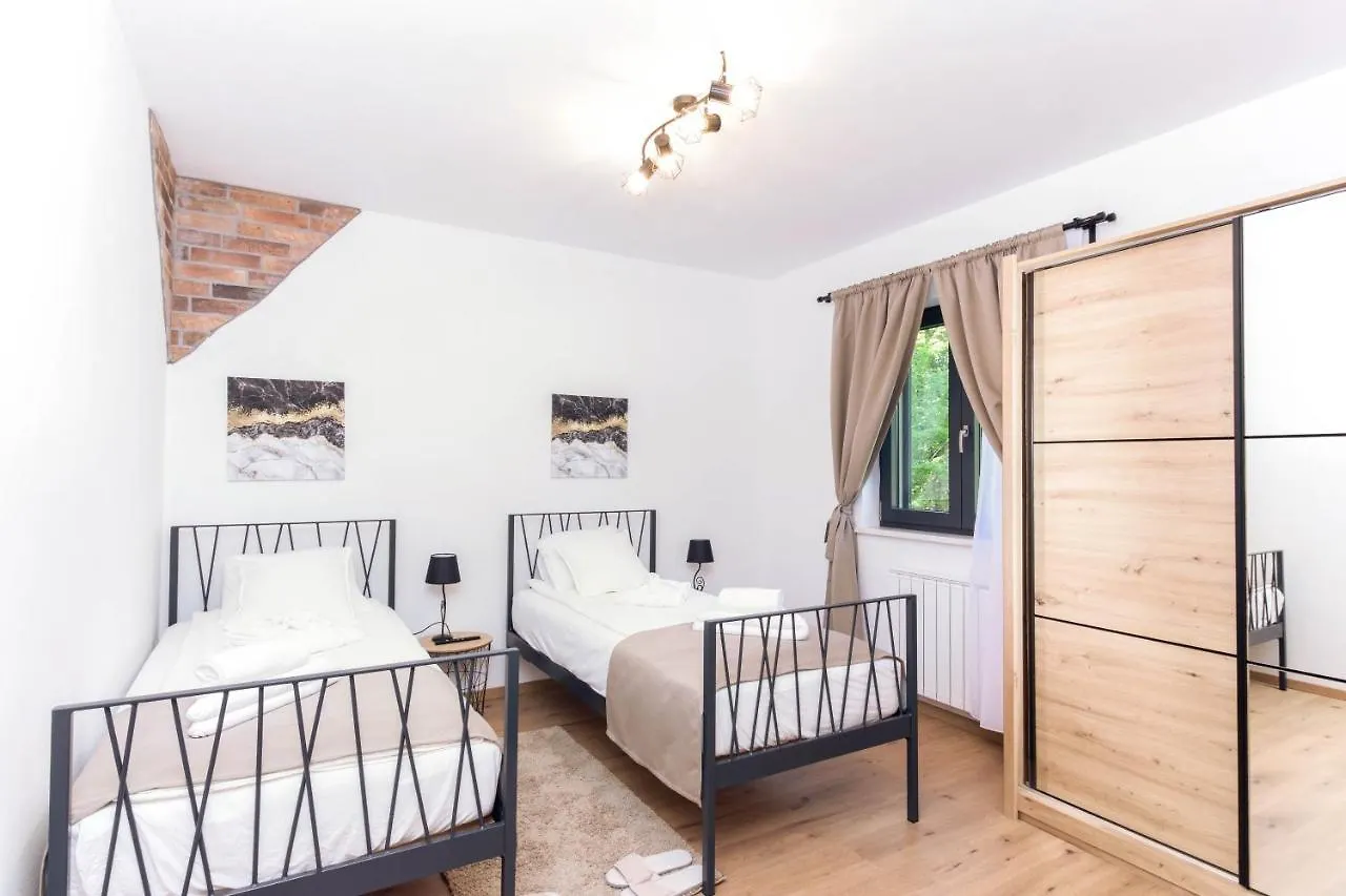 Villa Portum - Serenity, Comfort , Nature, Escape, Heated Pool - Labin Veligolji